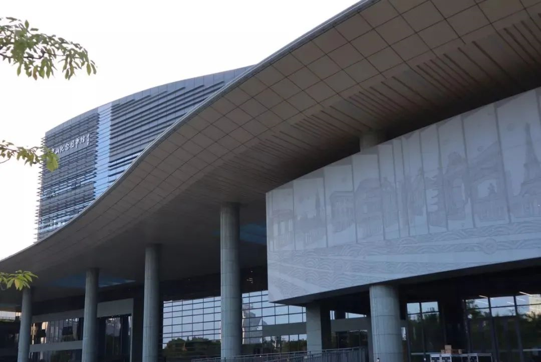 中亞工程案例展示丨坐書鄉(xiāng)觀日出日落，賞機(jī)場云卷云舒(圖3)